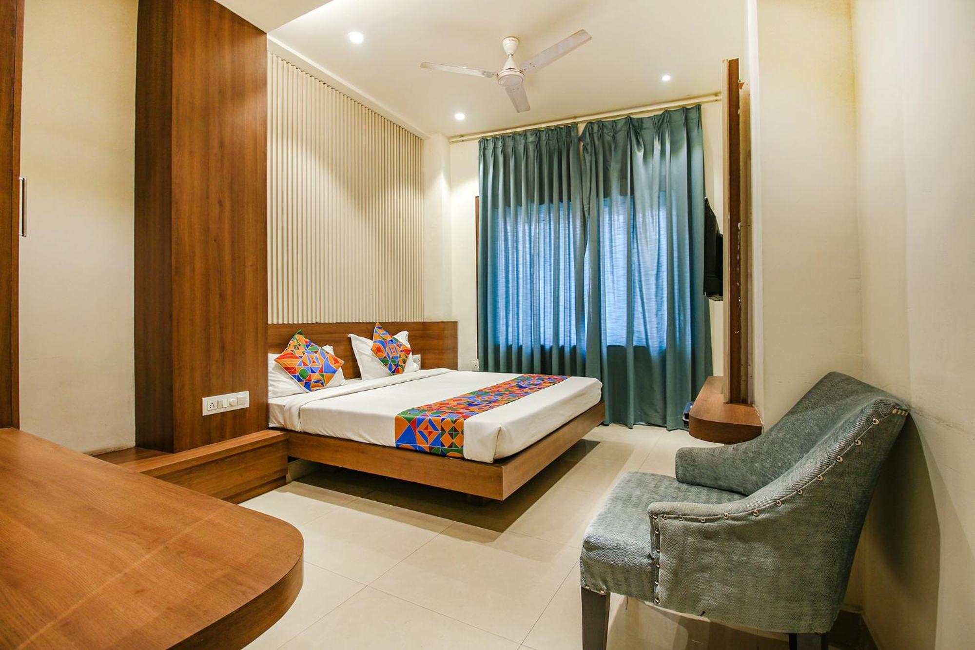 Fabhotel Royal Palace II 보팔 외부 사진