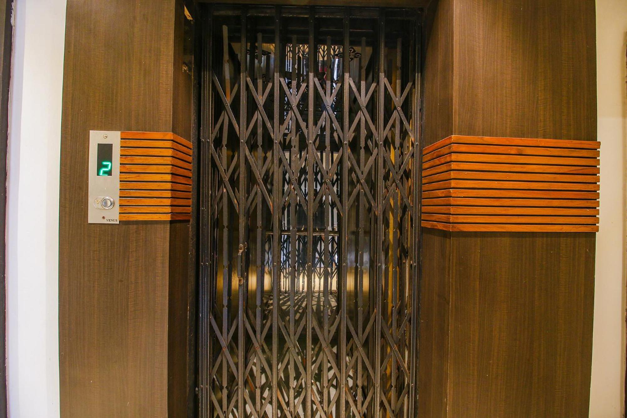 Fabhotel Royal Palace II 보팔 외부 사진