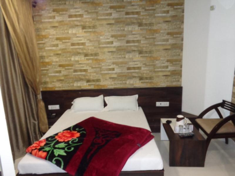 Fabhotel Royal Palace II 보팔 외부 사진